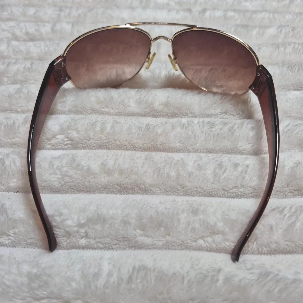 Womens Gold Tone‎ Aviator Sunglasses Brown Gradient Lens Tortoise Temples